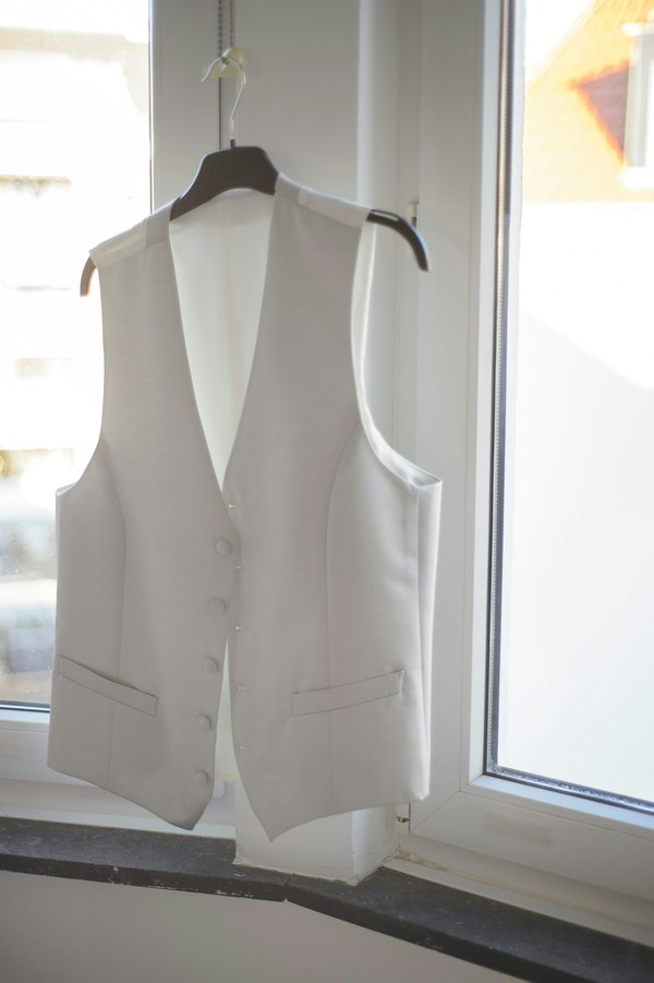 Dévoilez le style boho chic : votre guide incontournable pour trouver la veste en daim idéale